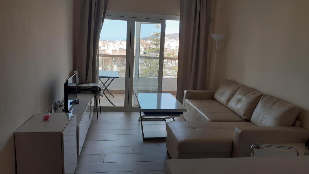 Amplio Piso Al Lado De La Playa En Nerja Apartment ภายนอก รูปภาพ
